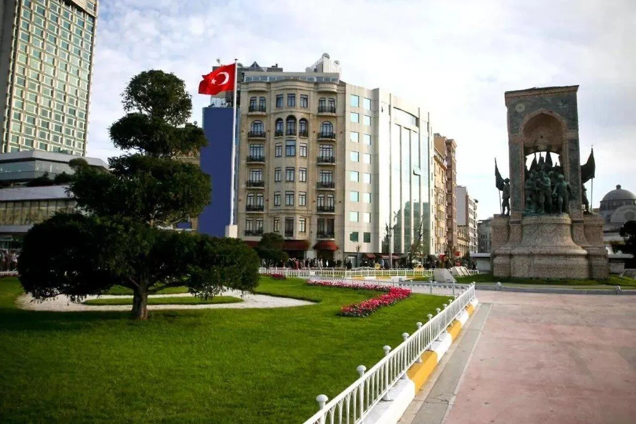 Cartoon Hotel Estambul